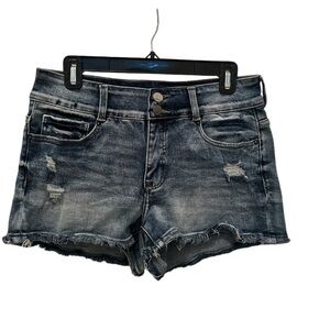 New Women’s BKE Stella Distressed 2 button Denim Cut Off Shorts, size 28